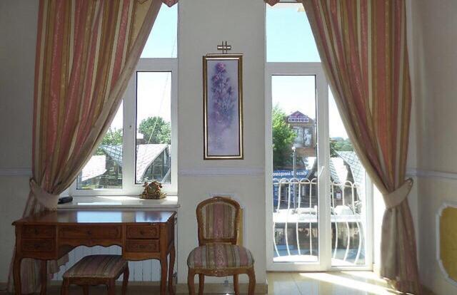 Beautiful Apartment In The Center Of Vinnytsia Exterior photo